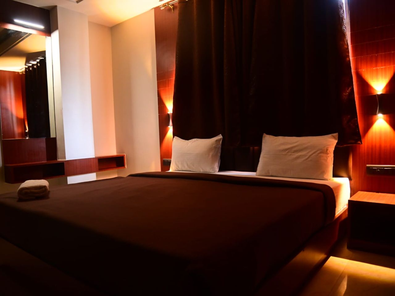 Hotel Baba Vishwanath Palace in Prayagraj