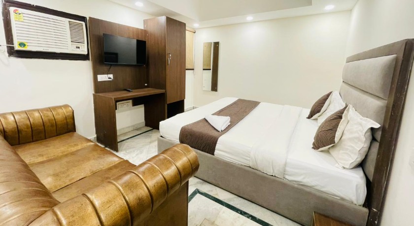 New South Paradise in Delhi