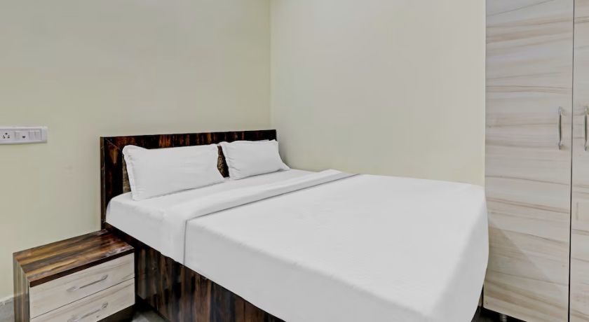 Hotel SNA Grand in Lucknow