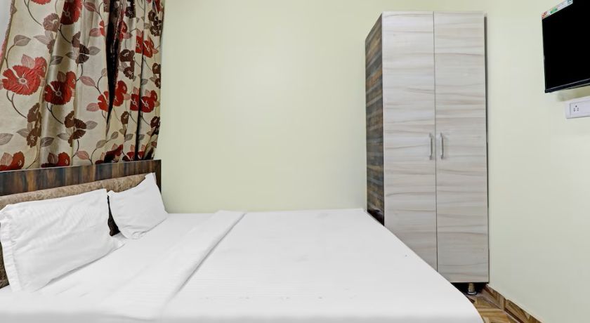 Hotel SNA Grand in Lucknow