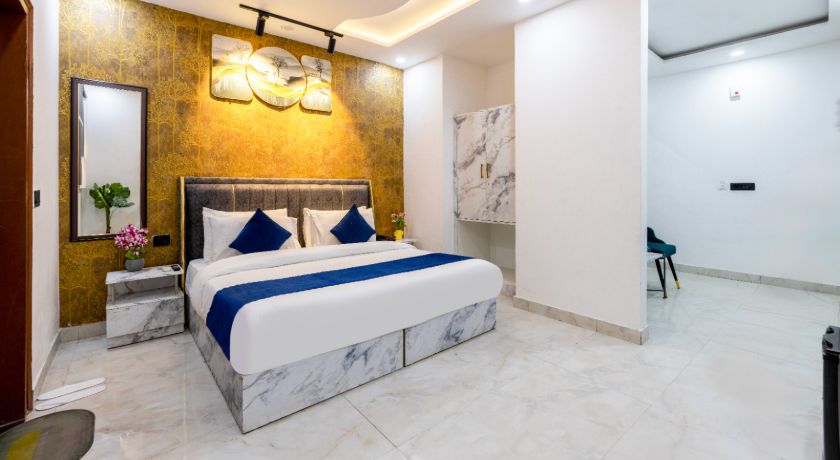 Hotel Amaze Stays in Noida