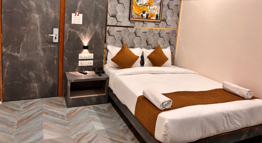 Hotel Arts Palace in Mumbai