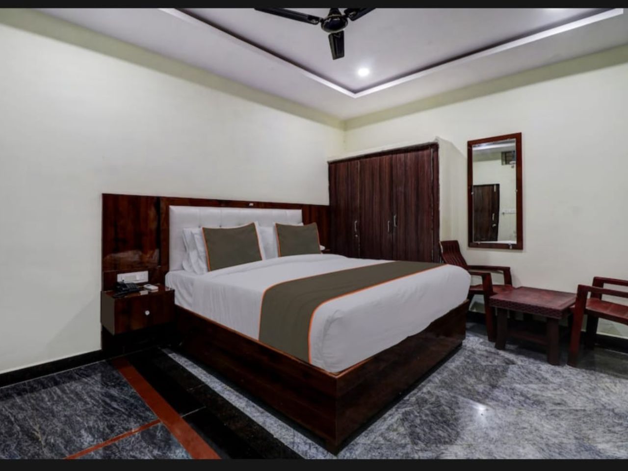 Hotel B Square Villa in Visakhapatnam