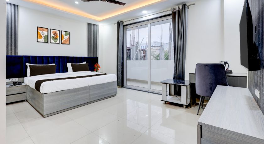 Madstays Hotel CloudBay Sector 29 in Gurgaon