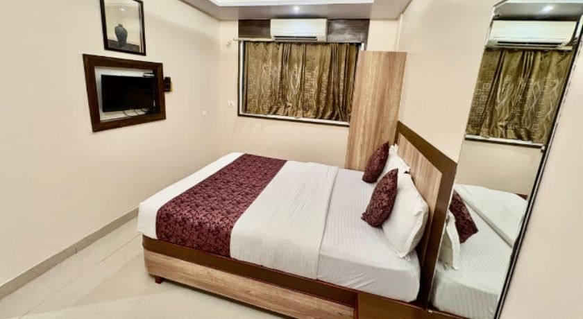 Hotel Suyog in Thane