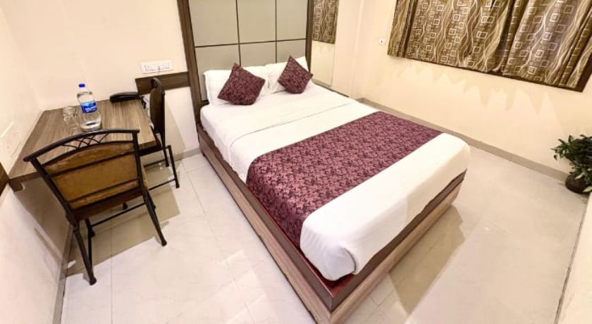 Hotel Suyog in Thane