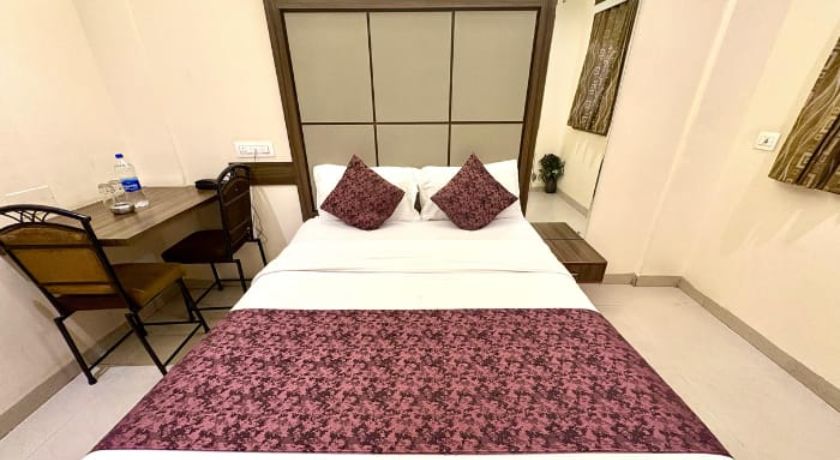 Hotel Suyog in Thane