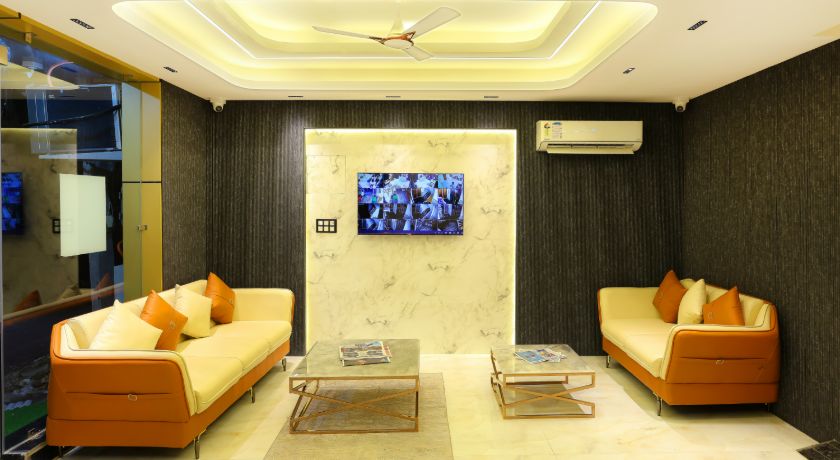 Opo Essential Delhi Airport in Delhi