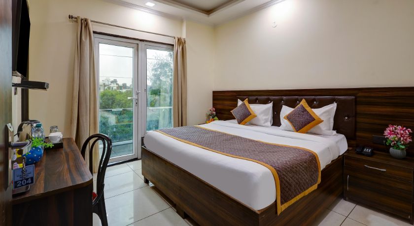 Hotel Vibe Blue in Noida