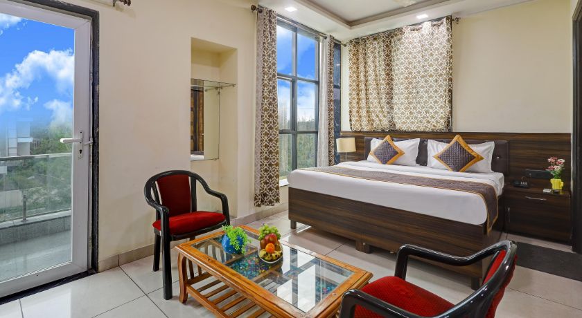 Hotel Vibe Blue in Noida