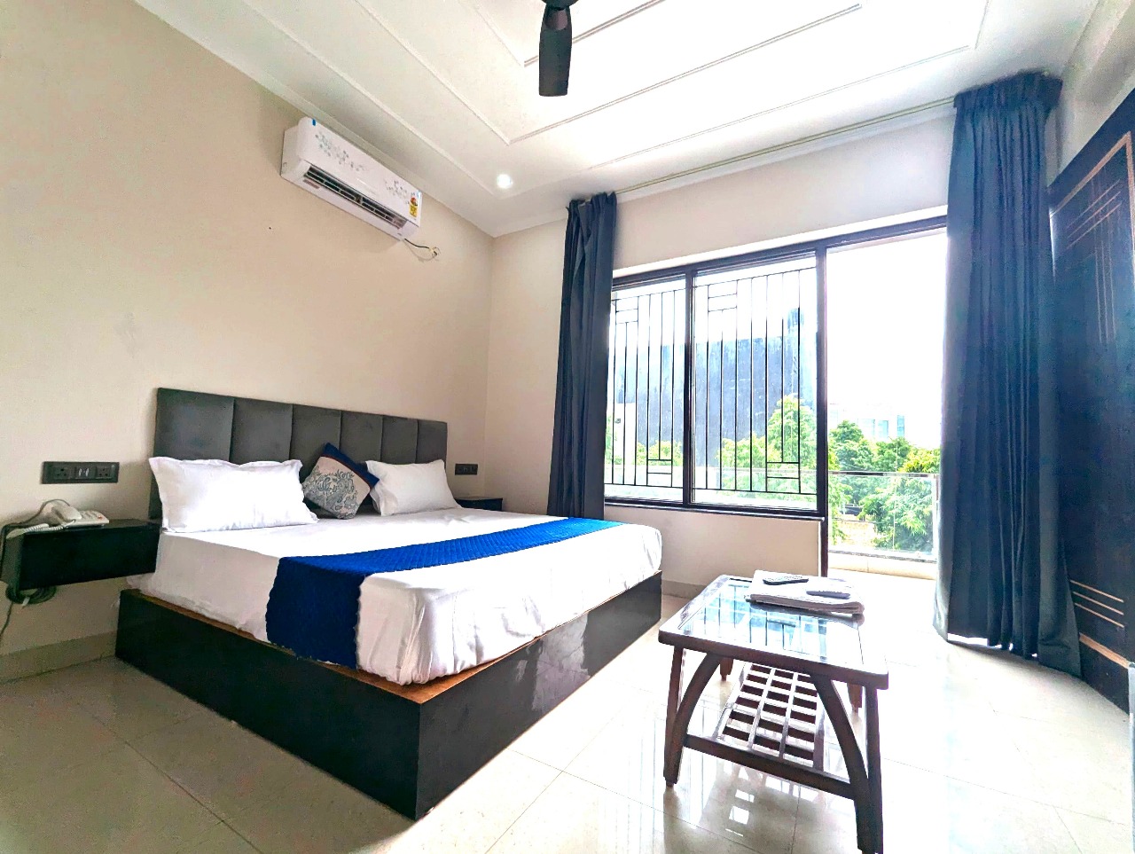 Hotel Radiant Blu in Noida