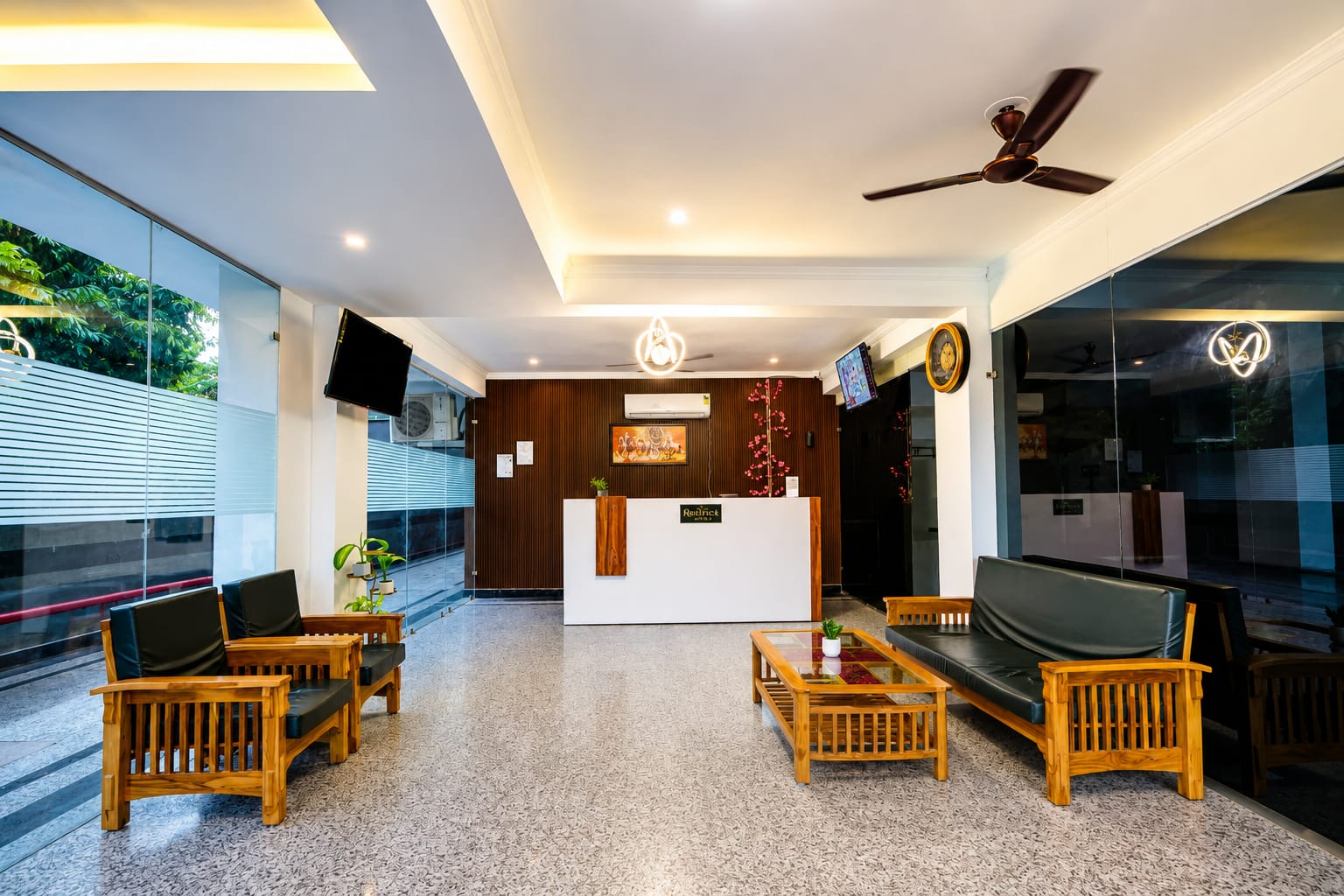Hotel Radiant Blu in Noida