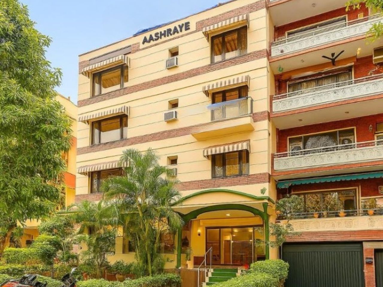 Hotel Aashraye in Delhi