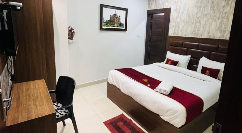 Goel Inn in Prayagraj