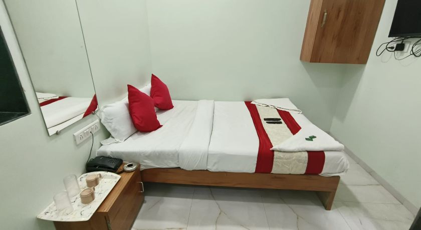 Hotel Sea Rose in Mumbai