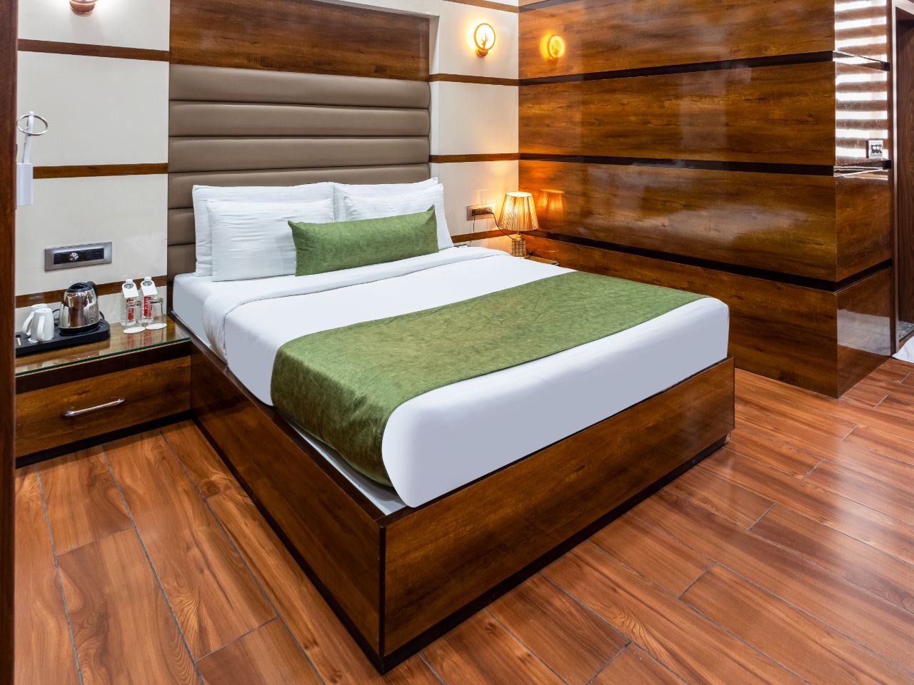 OPO Essential Rodali in Delhi