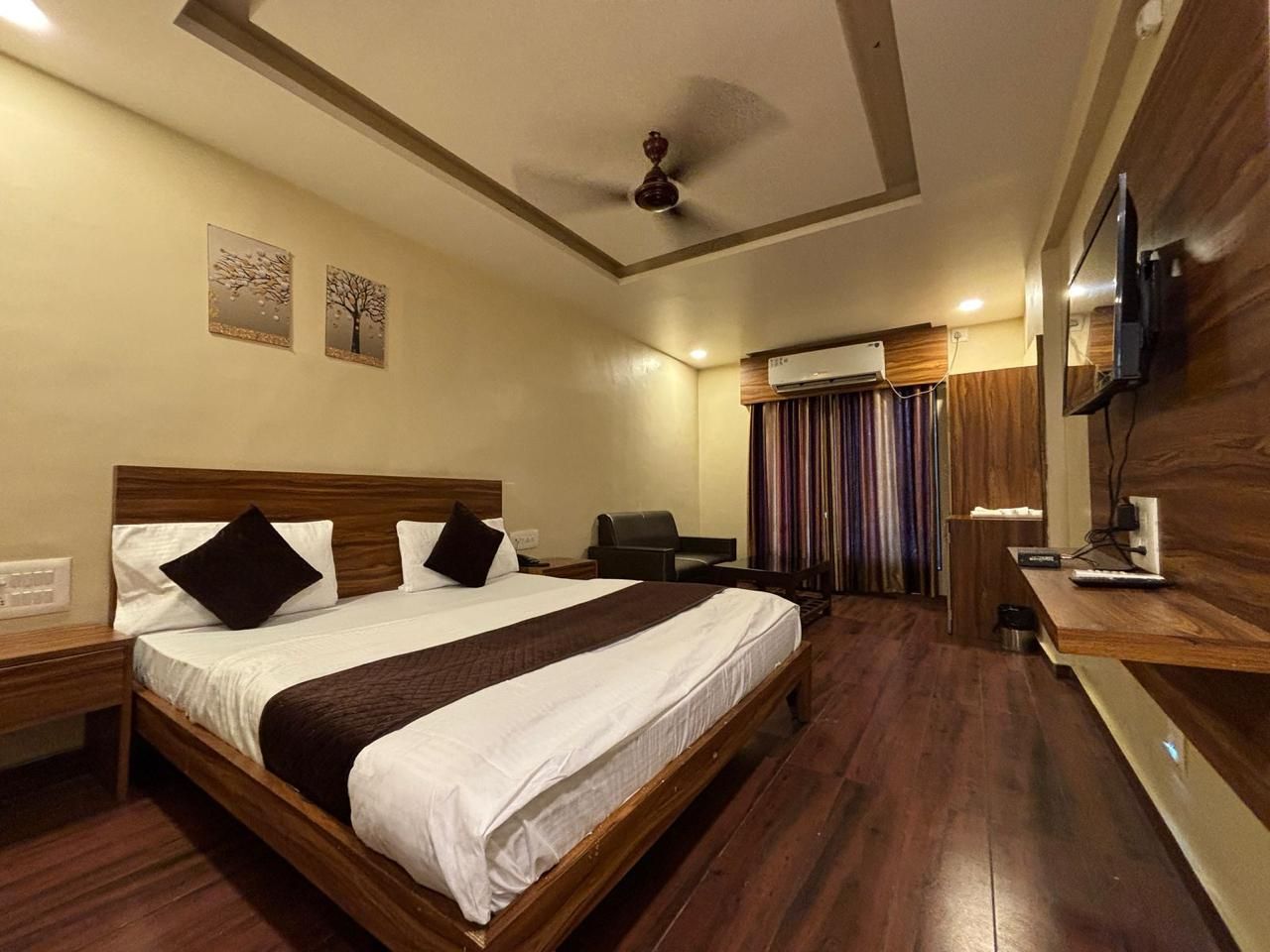 Hotel Vikram Palace in Mehsana