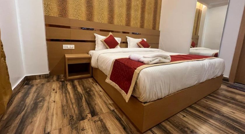 Hotel Royal Casa in Lucknow