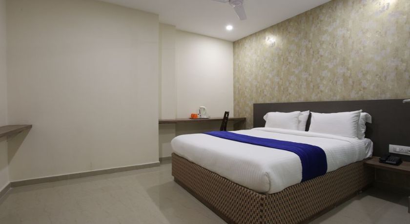 Hotel Ocean Suites in Mumbai