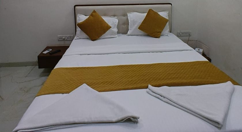 Hotel Yashmer in Navi Mumbai