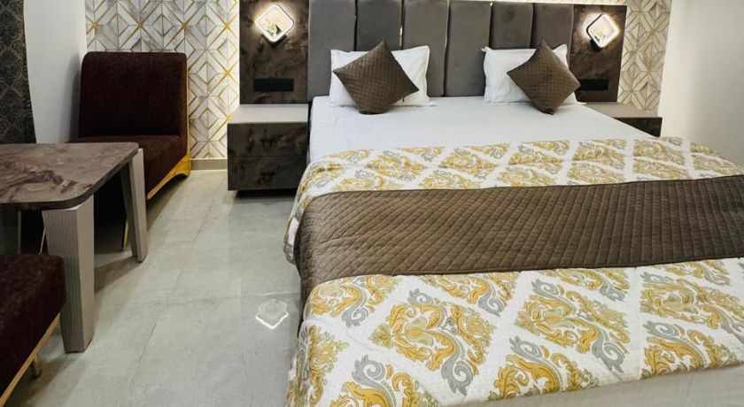 The Comfort Stay- Omaxe Hazratganj in Lucknow