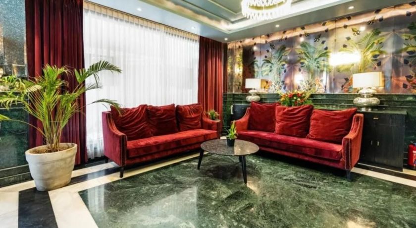 Foxoso Hotel Delhi Airport in Delhi