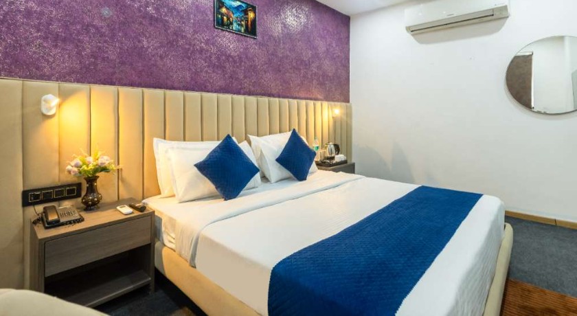 Hotel Lexus in Delhi