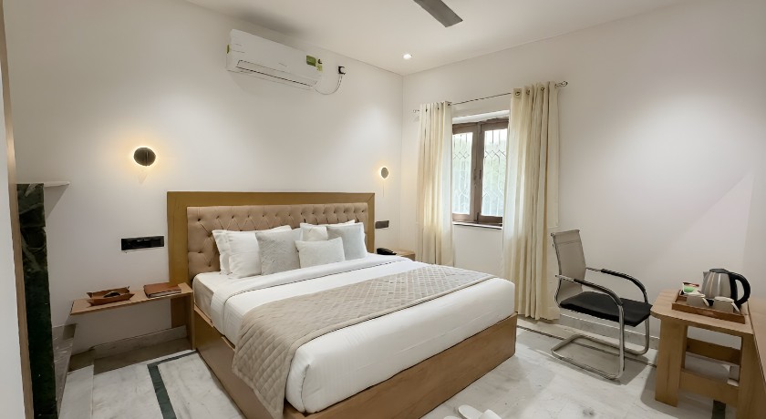 Hotel Star City in Delhi