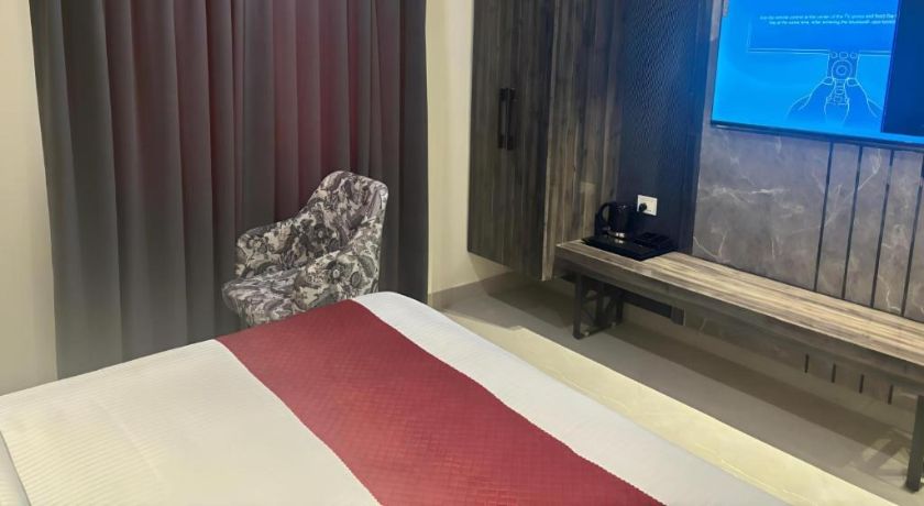 Hotel Mountain Bliss in Delhi