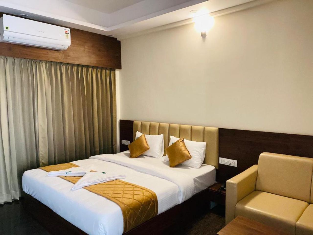 Hotel Sahara Tree in Bangalore