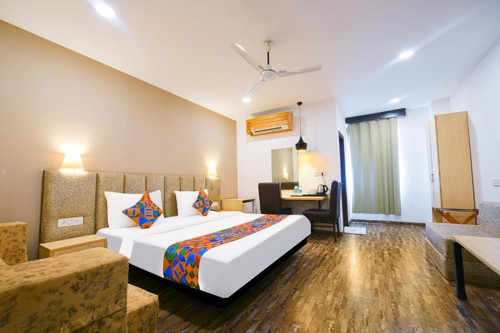 Hotel Ayaan Residency in Noida