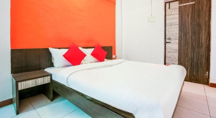 Hotel Seaside Inn in Vasai