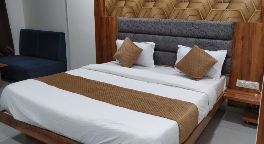 Hotel Moon Light in Ahmedabad