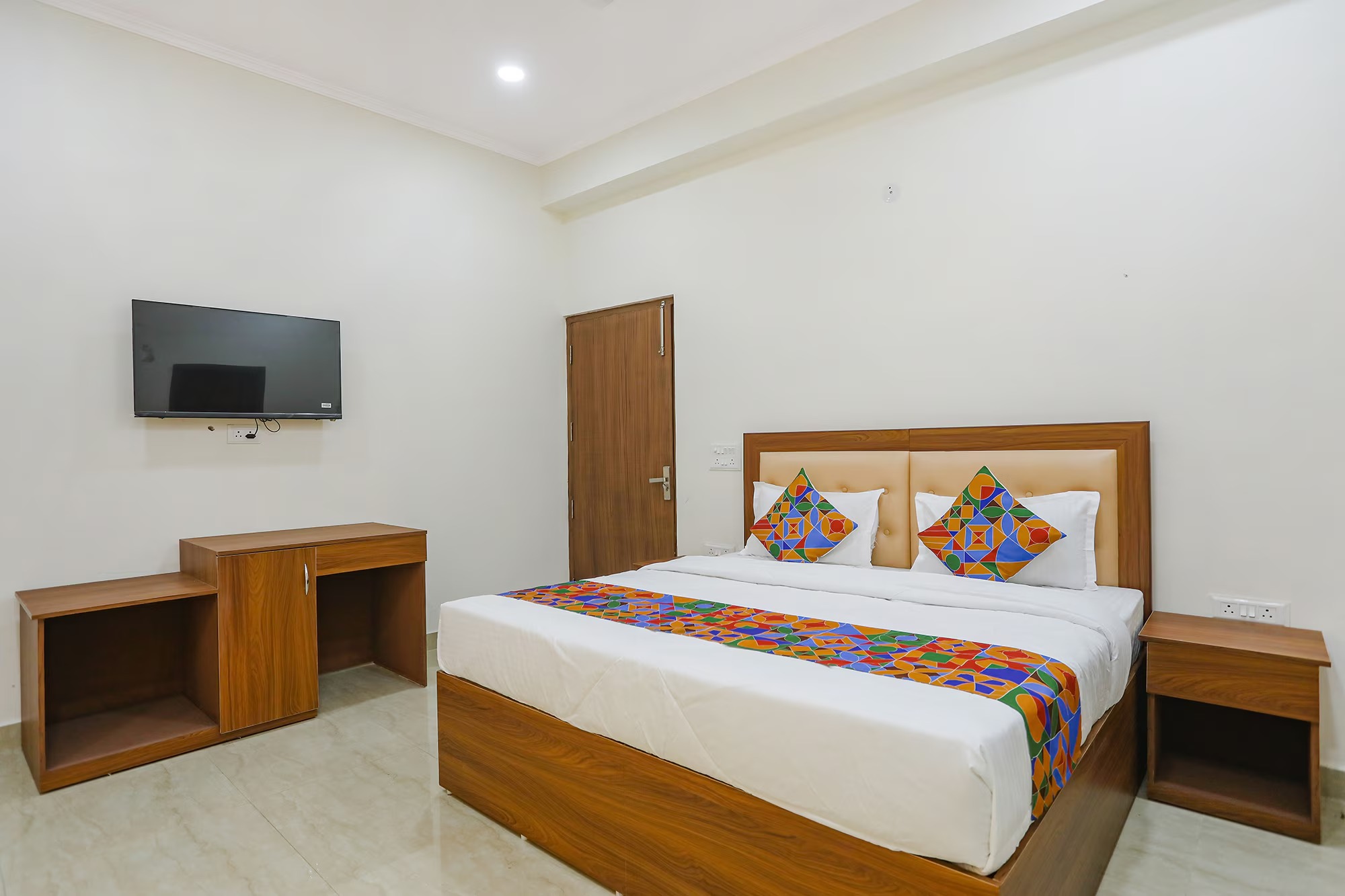 Hotel Red Bricks by Admire Stays in Noida