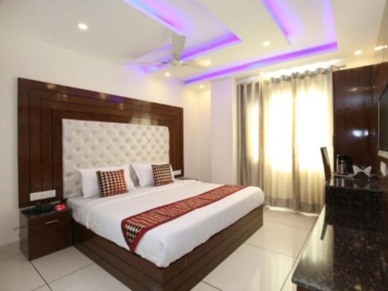 Hotel Silver Palm in Zirakpur