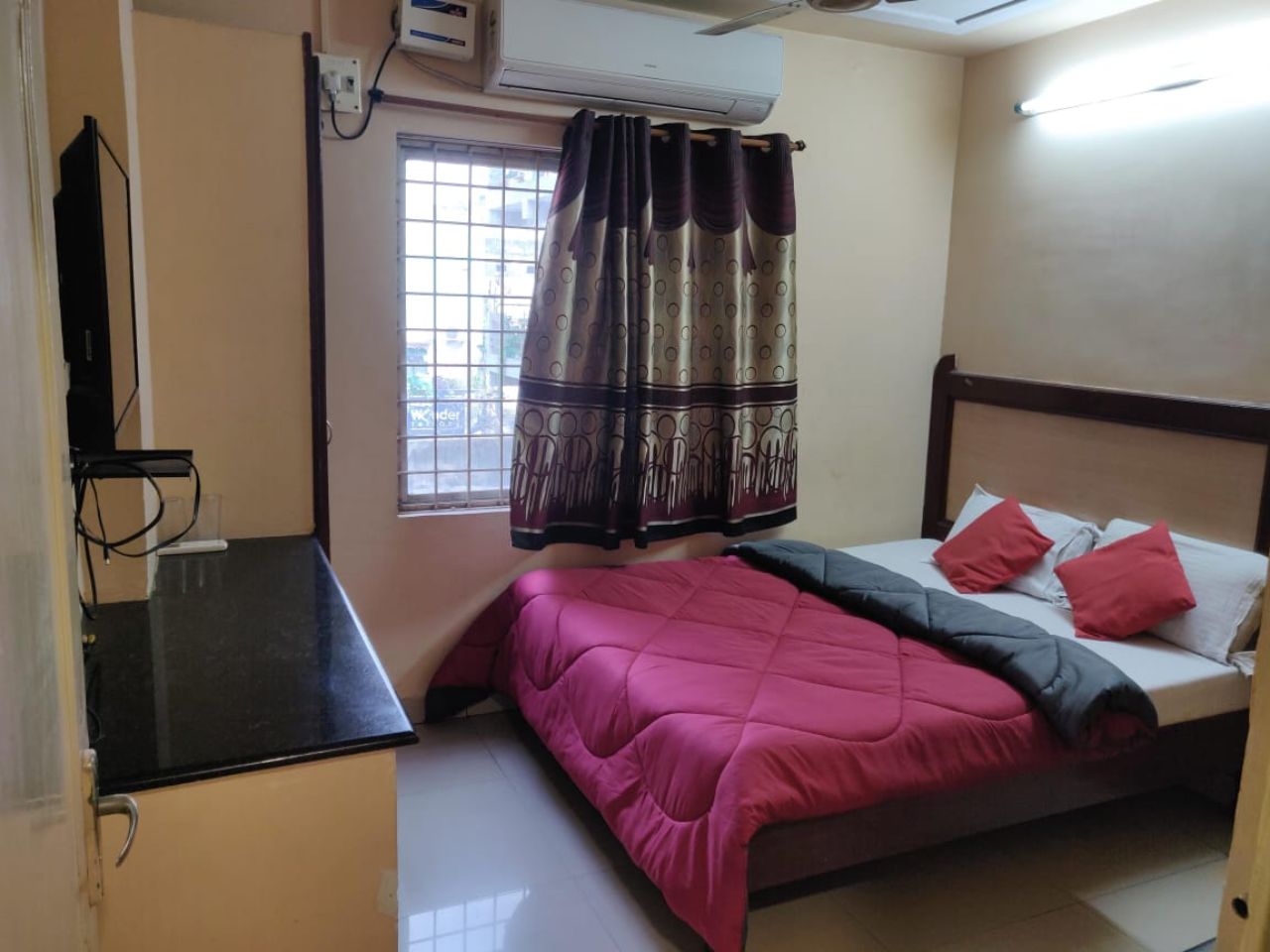 Hotel Lakshmi Paradise in Visakhapatnam