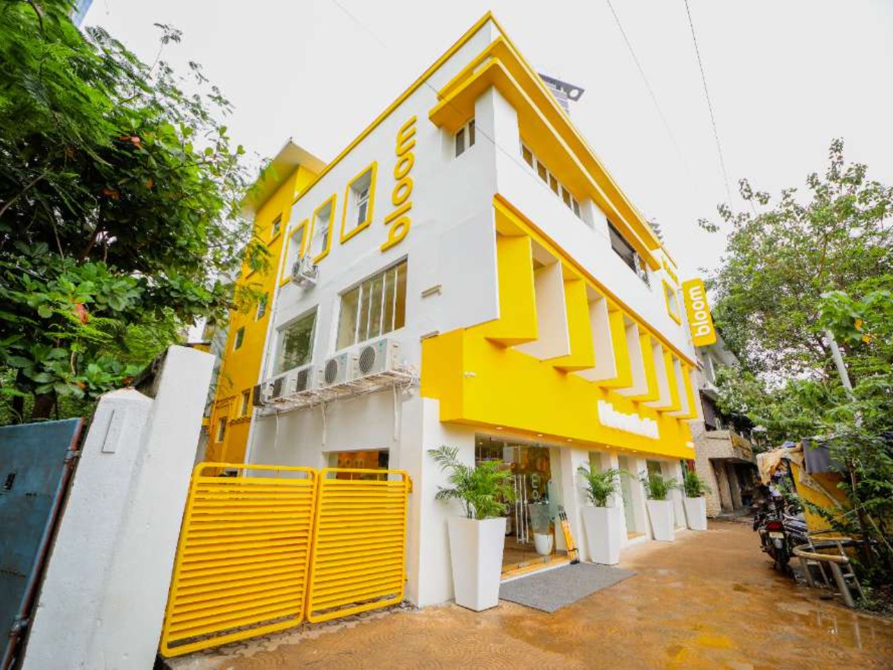 Bloom Hotel - Worli in Mumbai