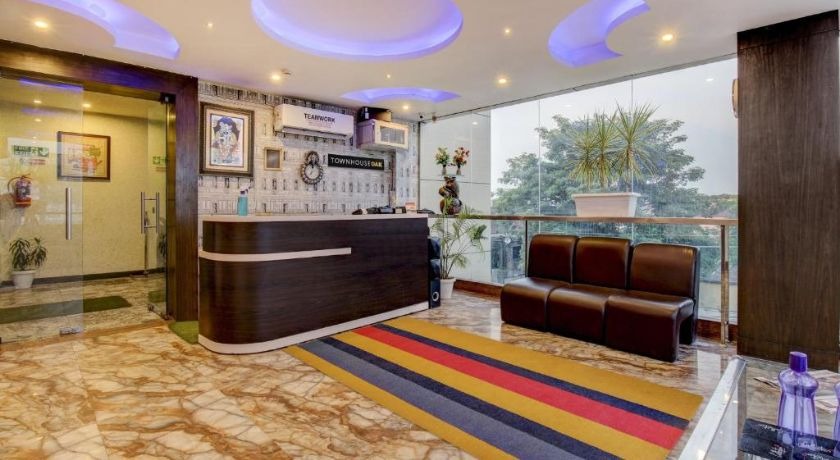 Hotel Hind Palace in Lucknow