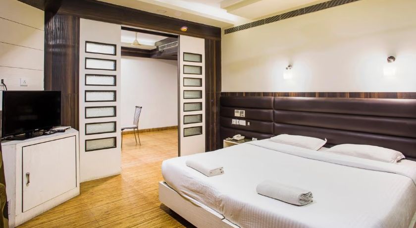 Hotel Emerald in Kolkata