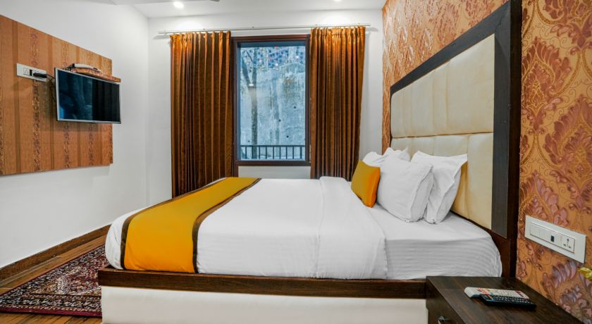 Pax Hotel Sunrise View in Dalhousie