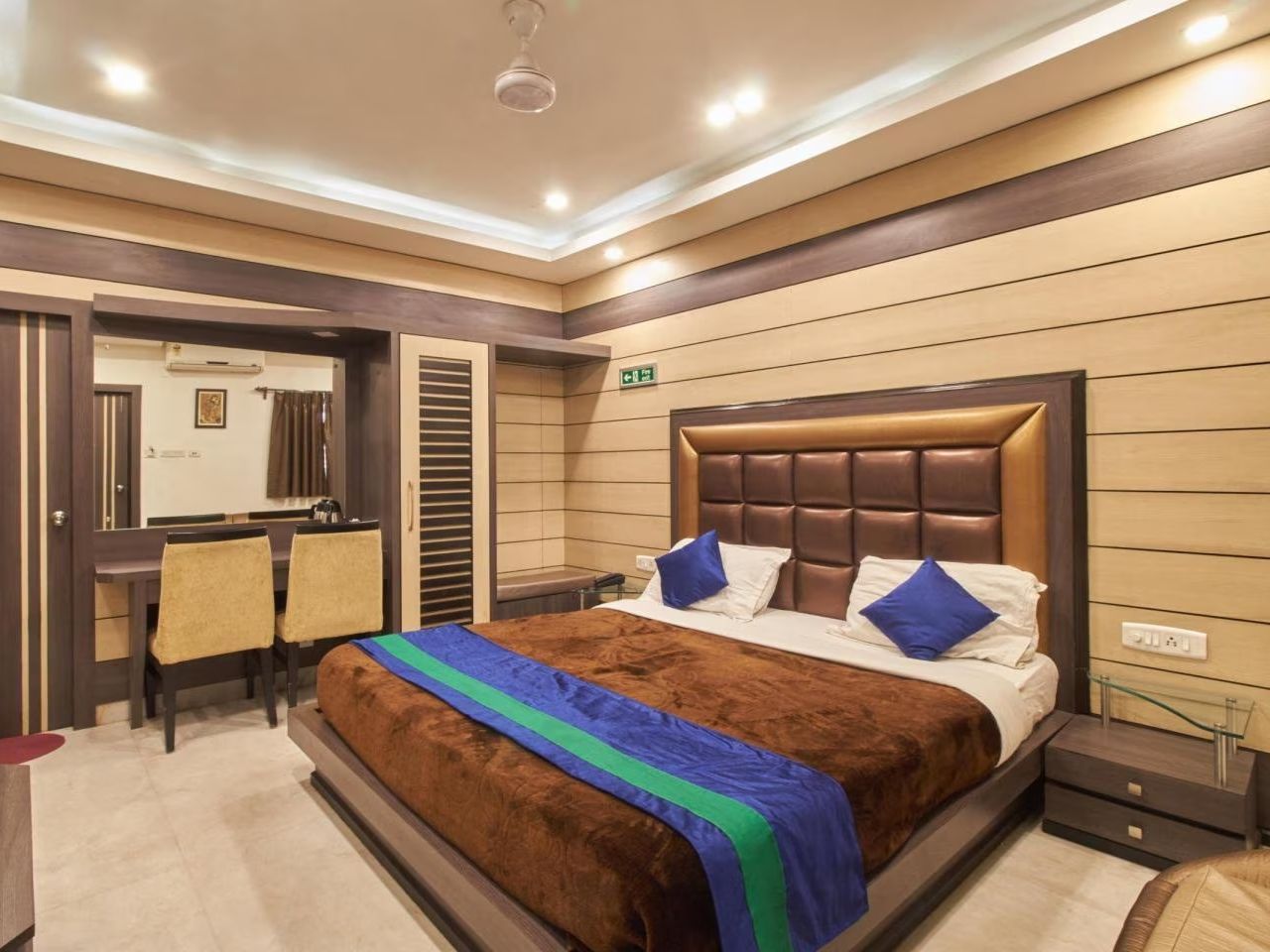 Hotel Esteem in Kolkata