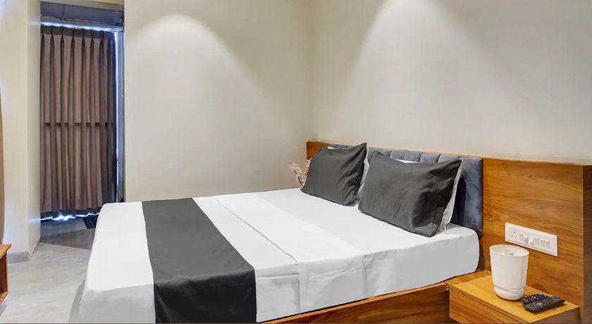 Paradise Inn in Pune