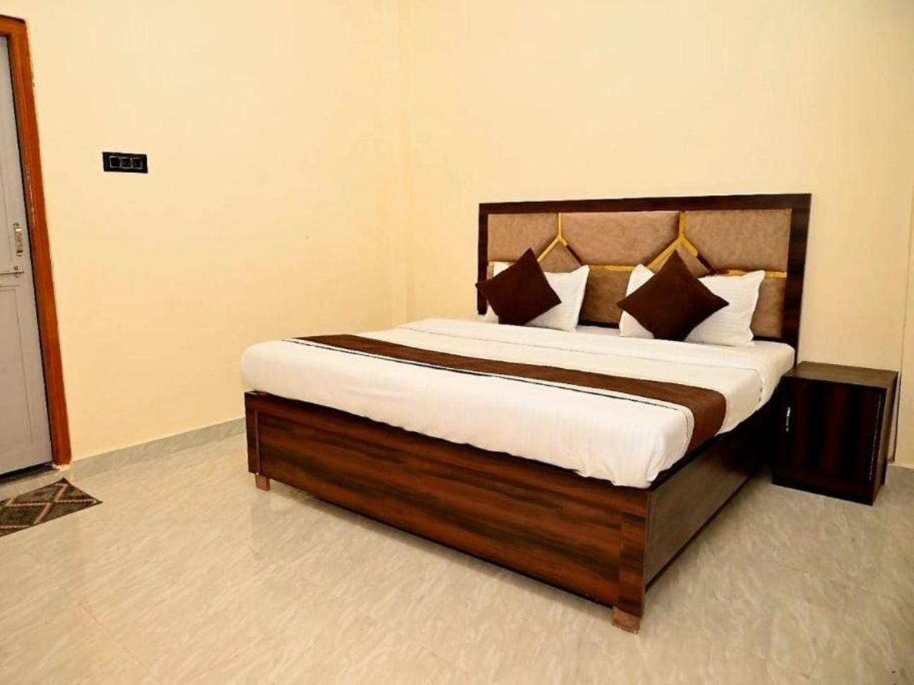 De Classico Residency in Ayodhya