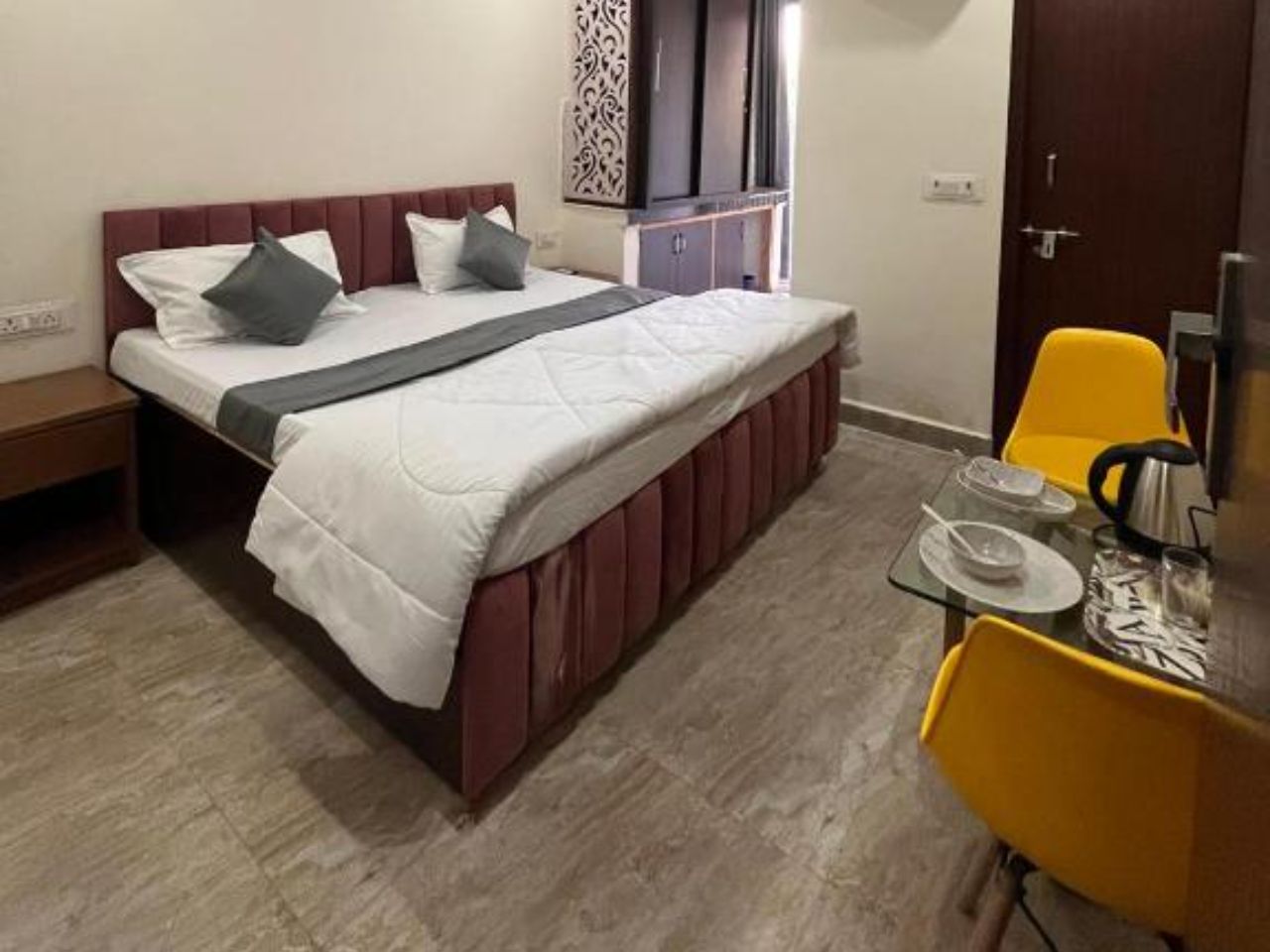Luvi Casa Stay in Gurgaon