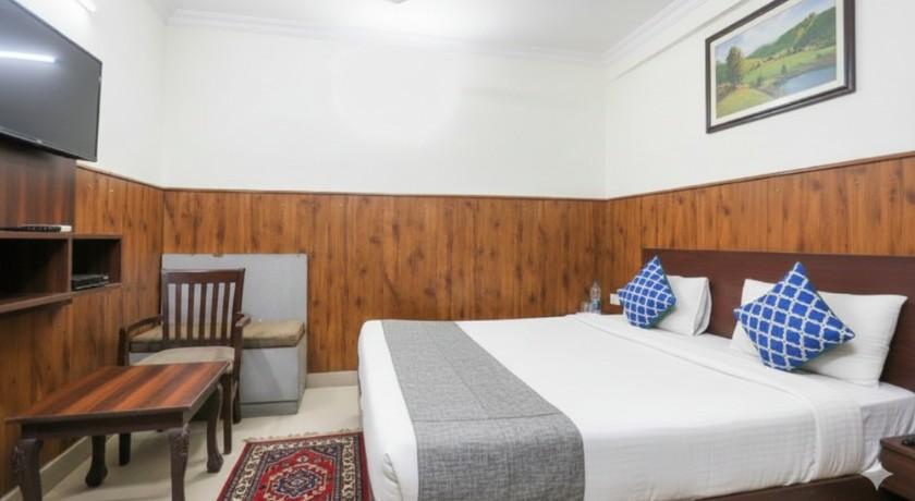 Shri Sai Guest House - Opp Azadpur Main Mandi in Delhi