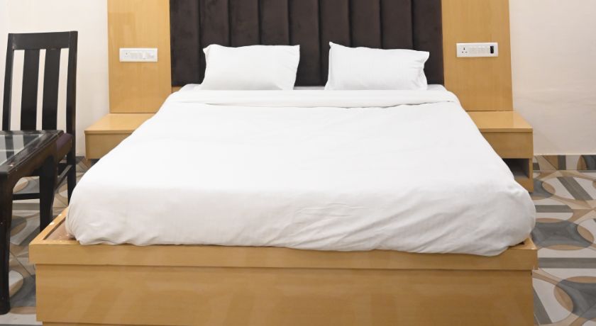 Hotel Krishna Deluxe in Ayodhya