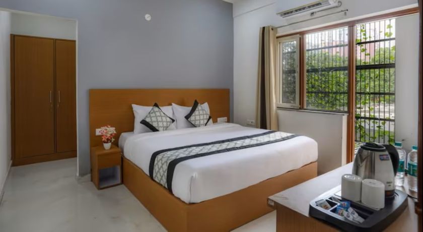 Kanhaiya Residency and Hotel in Noida
