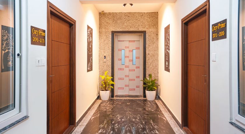 Hotel Cozy Prime Madhapur in Hyderabad
