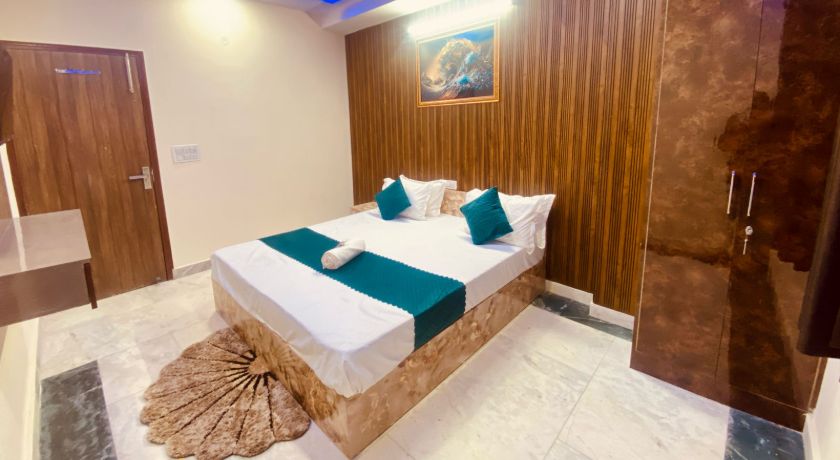 Hotel Black Rose Rohini Sector 24 in Delhi