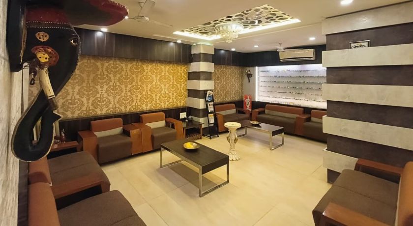 Hotel Center Point in Solapur